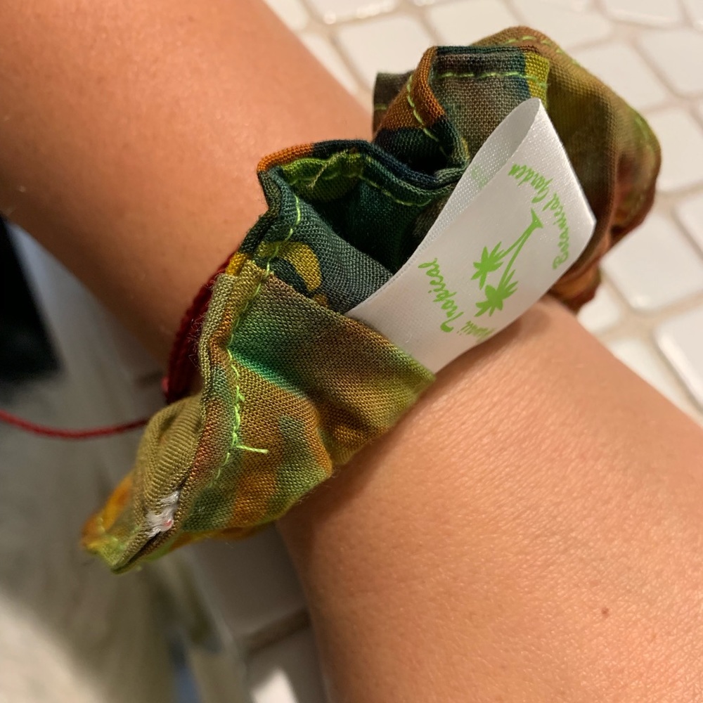 Real Hawaiian Scrunchie from the Botanical Garden